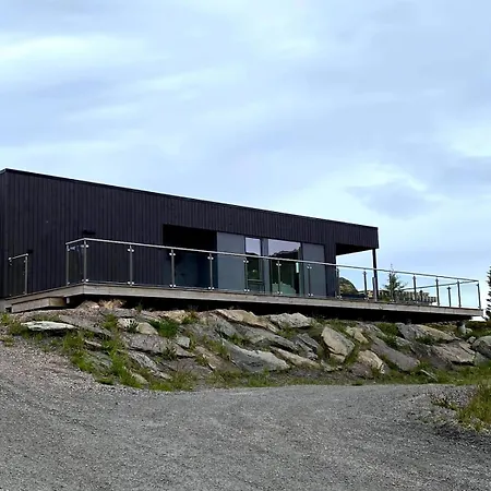 Feriehus Modern With Amazing View Ballstad